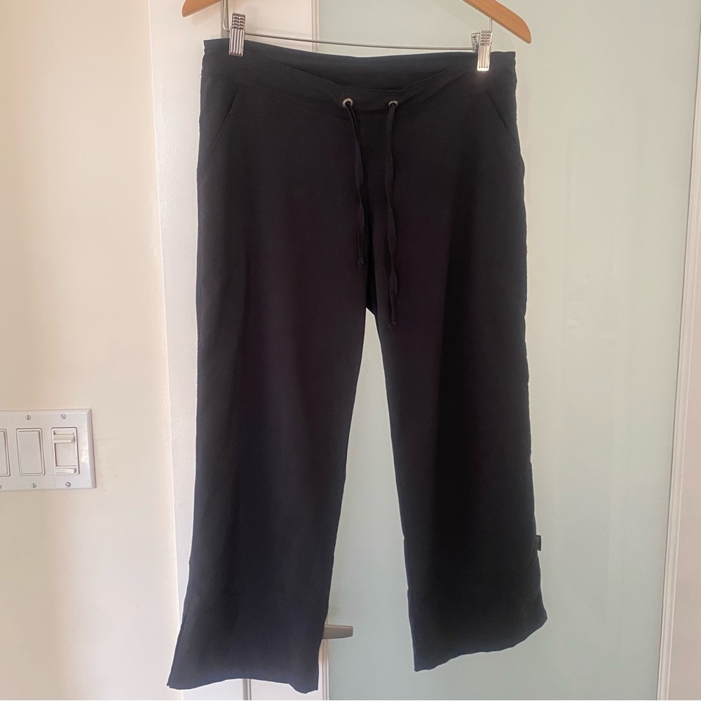 S - prAna super stretchy lightweight prAna crops
